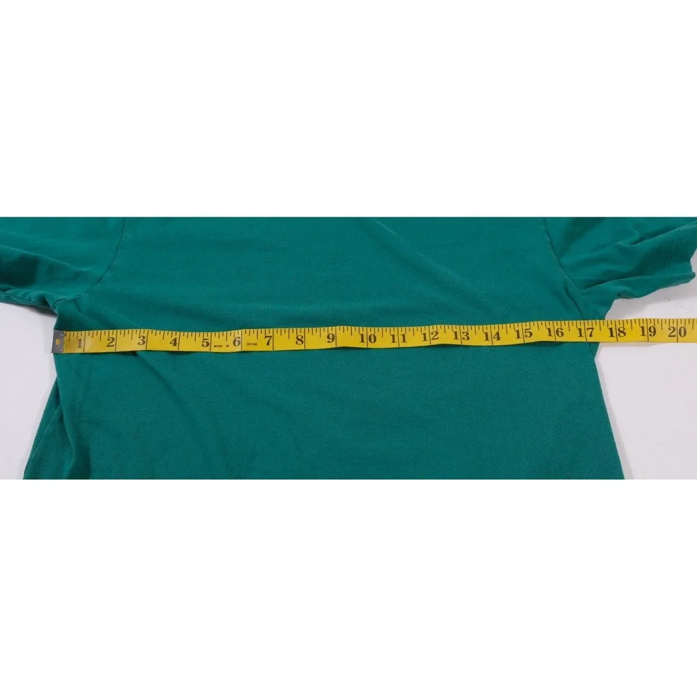 Nike T-Shirt Mens Small Green The Nike Tee Short Sleeve Embroidered Swoosh Logo